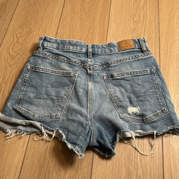 American Eagle Outfitters Blue Distressed Jean Shorts - Picture 10 of 10